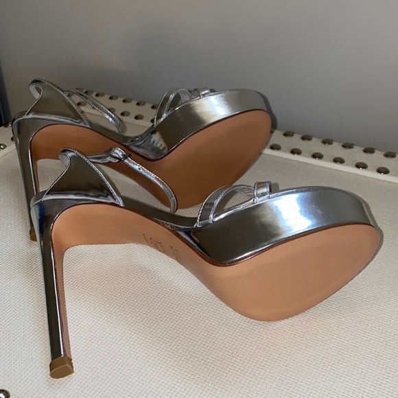 Stuart Weitzman silver platform heel - Picture 3 of 5